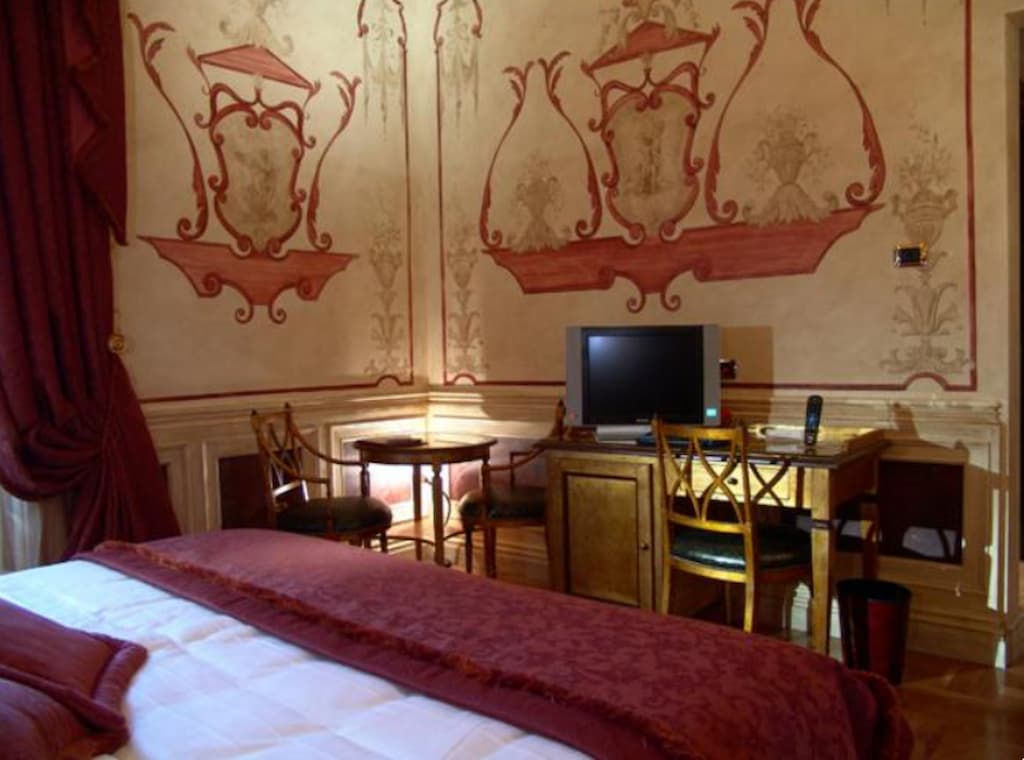 best place to stay Rome for a traditional experience