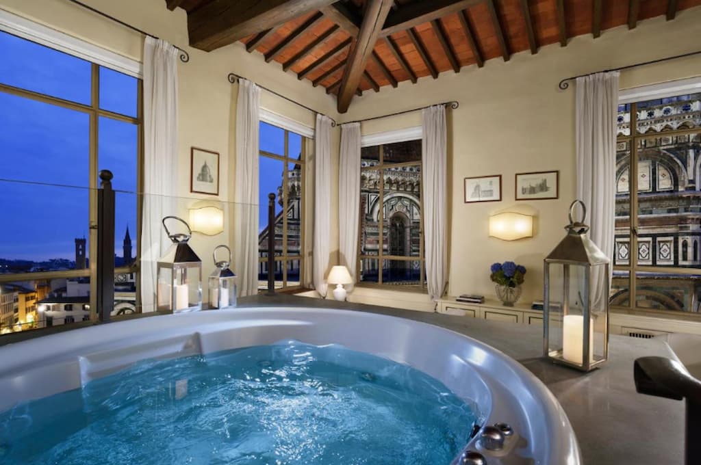 Top pick of hotels near the Duomo Florence