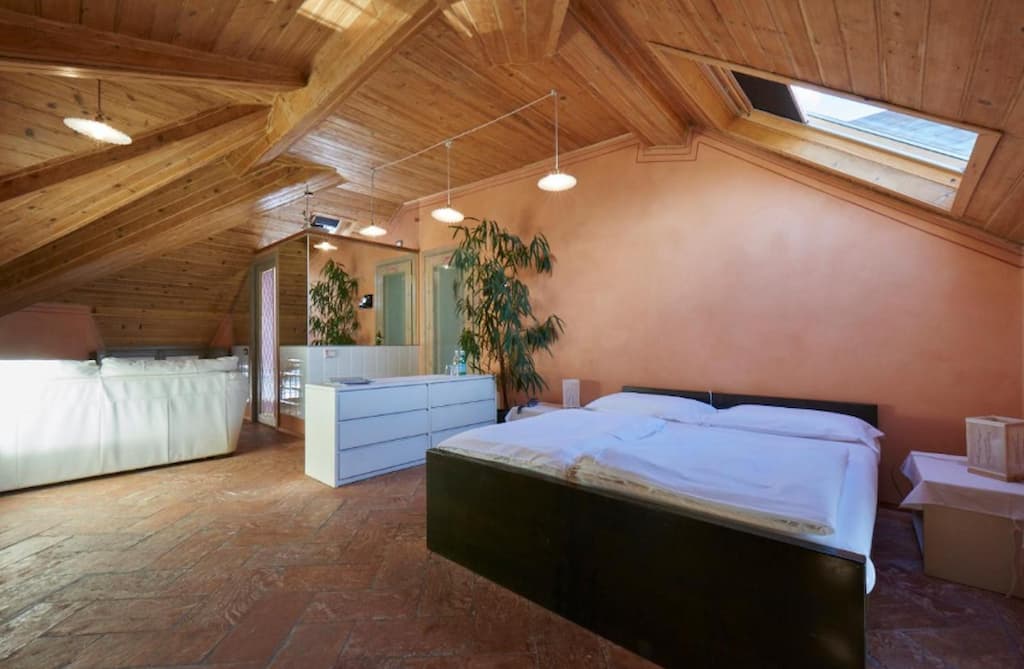 cool places to stay in Italy