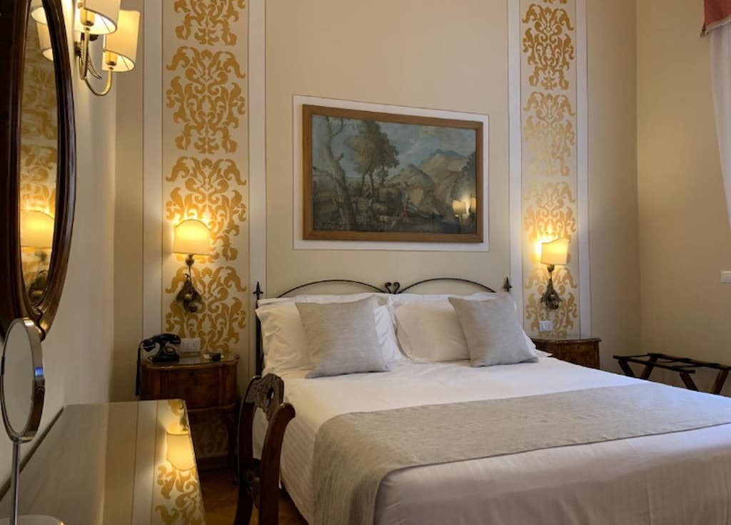 where is best to stay in Florence